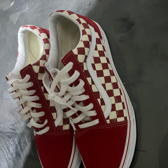 Vans! - Picture 2 of 3